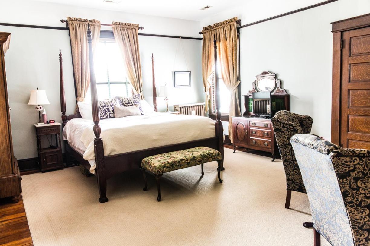 Double Oaks Bed & Breakfast Bed & Breakfast Greensboro Ngoại thất bức ảnh